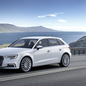 Photo 3/4 avant nouvelle Audi A3 Sportback e-tron (2016)