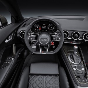 Photo officielle volant Audi TT RS (2016)