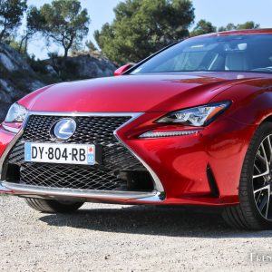 Photo bouclier avant Lexus RC 300h F Sport (2016)