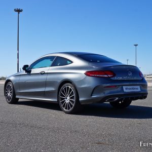 Photo 3/4 arrière Mercedes Classe C Coupé (2016)