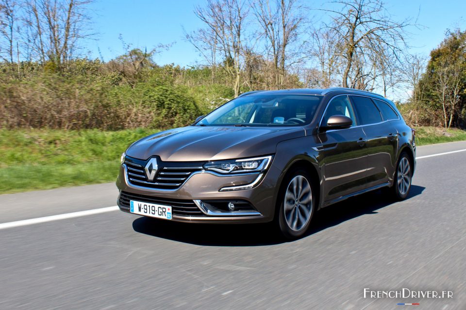 Photo essai sur route Renault Talisman Estate (2016)