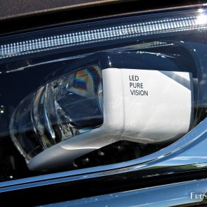 Photo feu avant LED Pure Vision Renault Talisman Estate (2016)