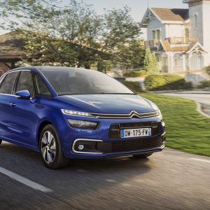 Photo 3/4 avant dynamique nouveau Citroën C4 Picasso (2016)