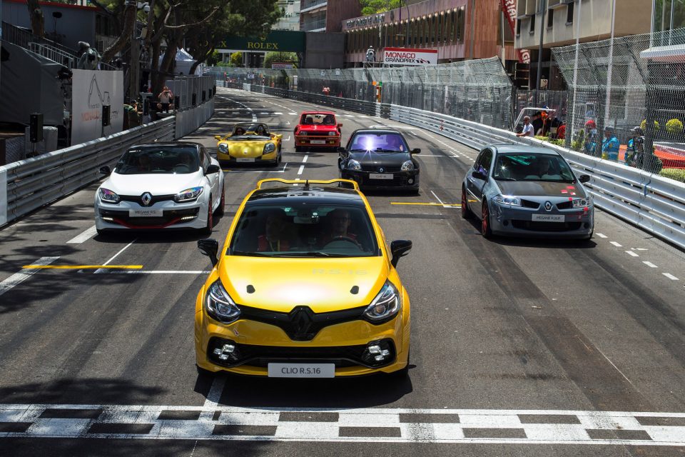 Photo officielle Renault Clio R.S. 16 - Grand Prix de Monaco 201