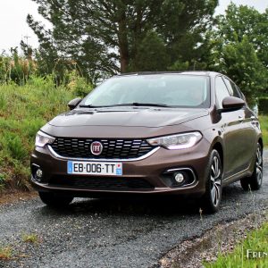 Photo 3/4 avant Fiat Tipo 5 portes (2016)