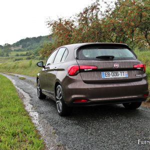 Photo 3/4 arrière Fiat Tipo 5 portes (2016)