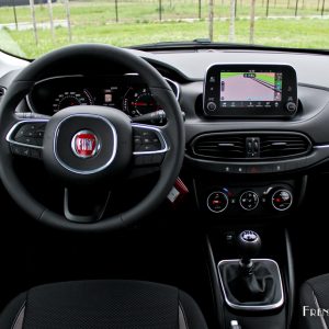 Photo poste de conduite Fiat Tipo 5 portes (2016)