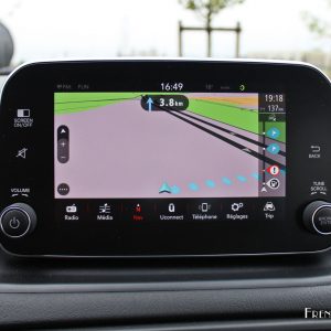 Photo navigation GPS écran tactile Fiat Tipo 5 portes (2016)