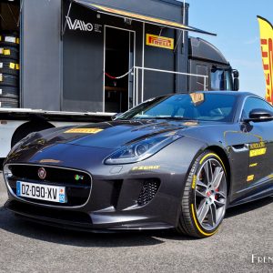 Photo Jaguar F-Type R – Essai nouveau Pirelli P Zero (2016)