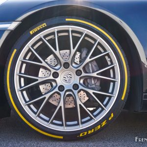 Photo Porsche – Essai nouveau Pirelli P Zero (2016)