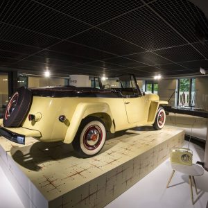 Photo Jeep Willys-Overland Jeepster (1948) – MotorVillage Paris