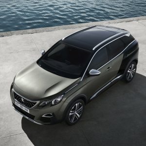 Photo 3/4 avant Peugeot 3008 GT (2016)