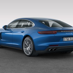 Photo 3/4 arrière Porsche Panamera 4S (2016)