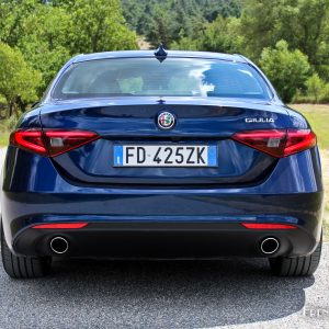 Photo face arrière Alfa Romeo Giulia (2016)