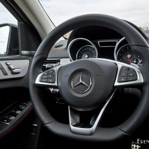 Photo volant cuir Mercedes AMG GLE 43 (450) Coupé (2016)