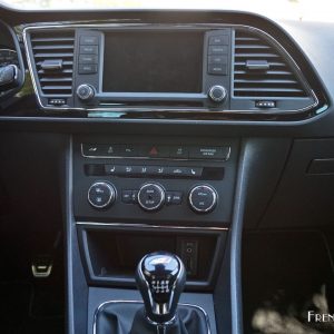 Photo console centrale SEAT Leon SC Cupra 290 (2016)