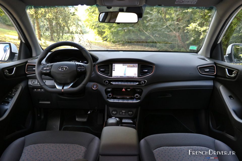 Photo intérieur Hyundai Ioniq (2016)