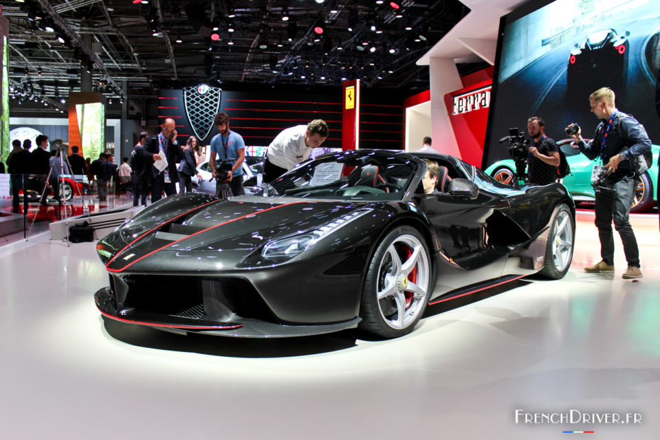 Photo Ferrari LaFerrari Aperta - Mondial Auto Paris 2016