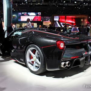 Photo 3/4 arrière Ferrari LaFerrari Aperta – Mondial Auto Paris