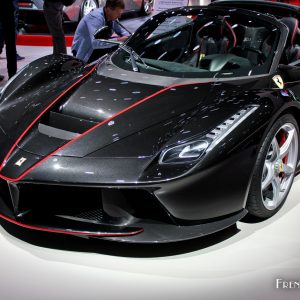 Photo bouclier avant Ferrari LaFerrari Aperta – Mondial Auto Par