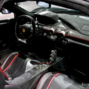 Photo tableau de bord Ferrari LaFerrari Aperta – Mondial Auto Pa