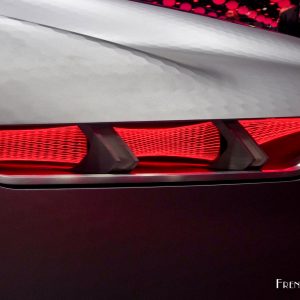 Photo détail feu arrière Renault Trezor Concept – Mondial Auto