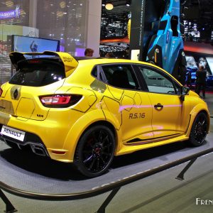 Photo 3/4 arrière Renault Clio R.S. 16 Concept – Mondial Auto P