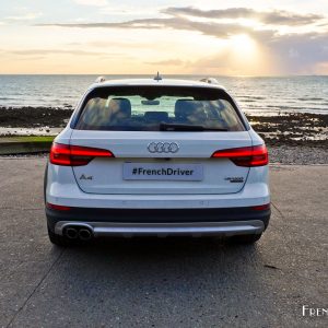 Photo face arrière Audi A4 allroad (2016)