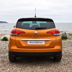 Photo face arrière Renault Scénic IV (2016)