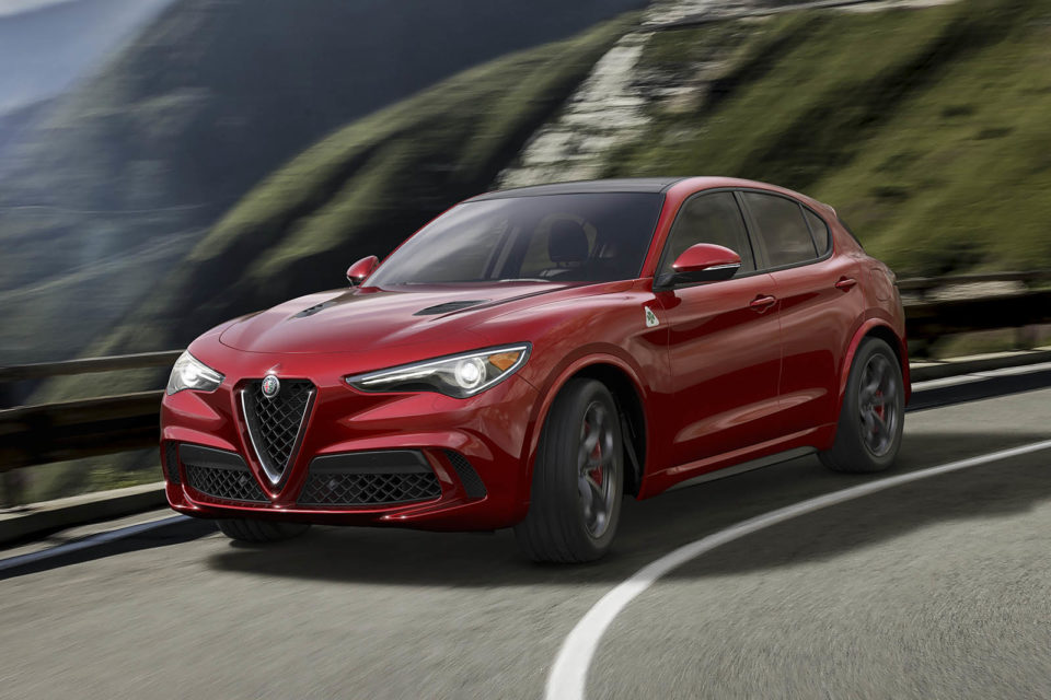 Photo officielle Alfa Romeo Stelvio Quadrifoglio (2017)