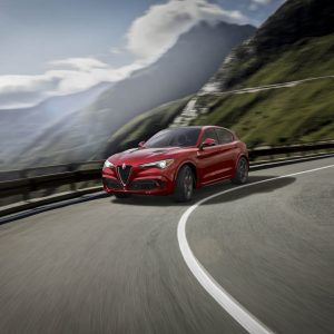 Photo 3/4 avant Alfa Romeo Stelvio Quadrifoglio (2017)