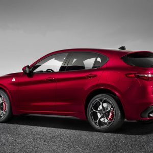 Photo officielle Alfa Romeo Stelvio Quadrifoglio (2017)