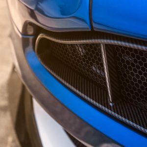 Photo grille de calandre carbone Aston Martin Vanquish S (2017)