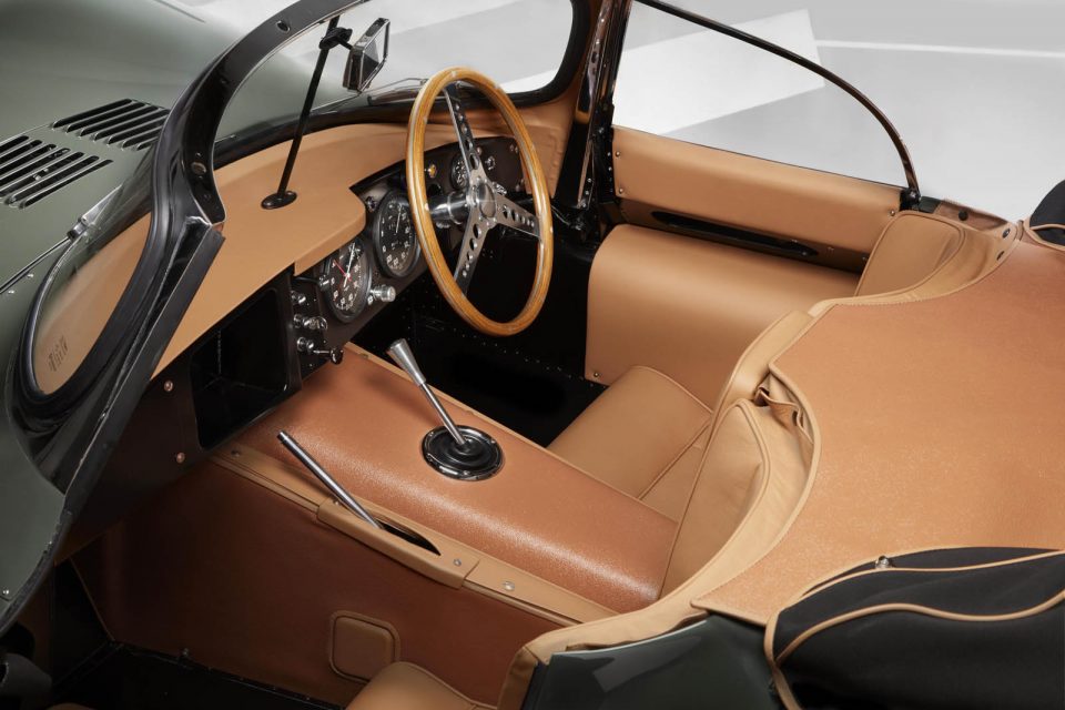 Photo intérieur Jaguar Classic XKSS (2016)