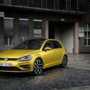 Photo 3/4 avant Volkswagen Golf VII R-Line restylée (2017)