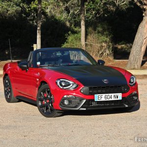 Photo 3/4 avant Abarth 124 Spider (2016)