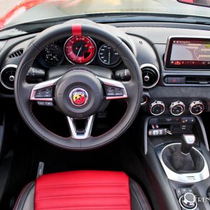 Photo tableau de bord Abarth 124 Spider (2016)