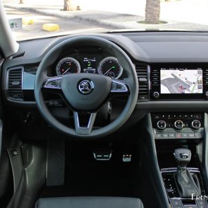 Photo volant cuir Skoda Kodiaq SUV (2016)