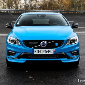 Photo face avant Volvo V60 Polestar (2016)