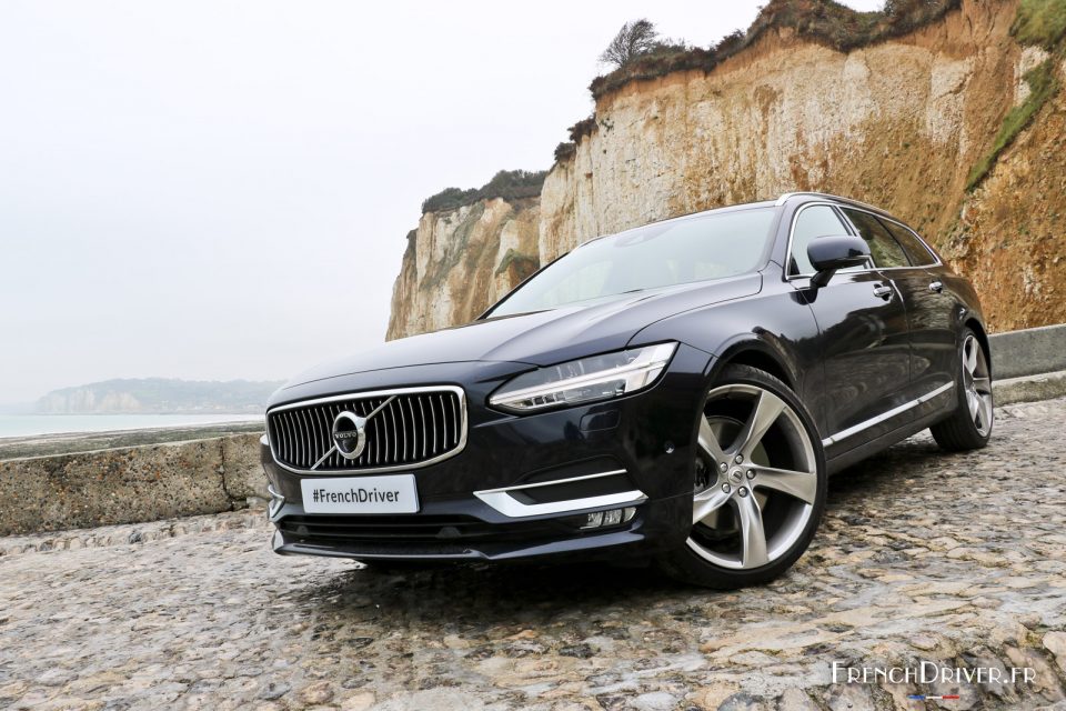 Photo 3/4 avant Volvo V90 T6 (2016)