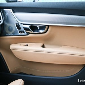 Photo habillage contre porte Volvo V90 T6 (2016)