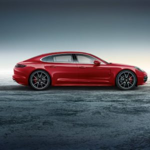 Photo officielle Porsche Panamera Turbo Executive par Porsche Ex