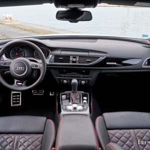 Photo tableau de bord Audi A6 Avant Competition (2016)