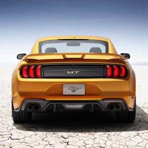 Photo officielle Orange Fury Ford Mustang GT V8 restylée (2017)