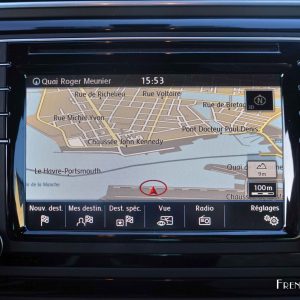 Photo navigation GPS écran tactile Volkswagen Coccinelle Coutur