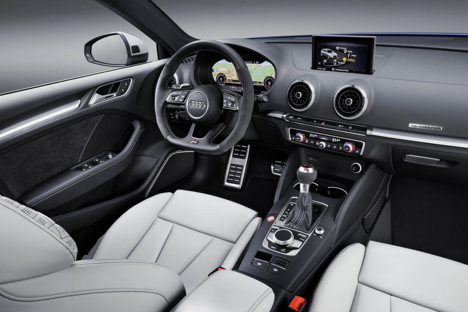 Photo intérieur cuir Audi RS 3 Sportback restylée (2017)