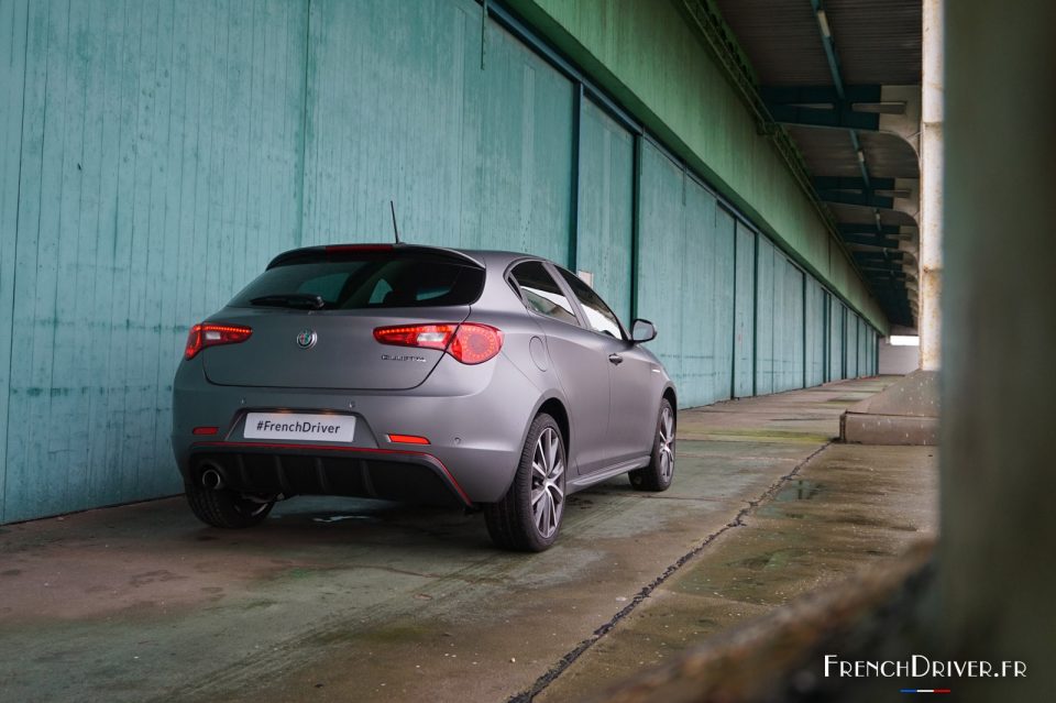 Photo 3/4 arrière Alfa Romeo Giulietta Pack Veloce (2017)