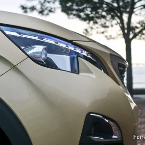 Photo feu avant Full LED Peugeot 5008 II (2017)