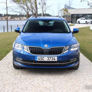 Photo face avant Škoda Octavia Combi break restylée (2017)