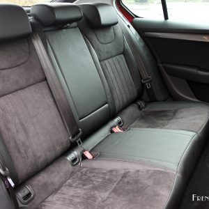 Photo banquette arrière cuir Alcantara Škoda Octavia restylée